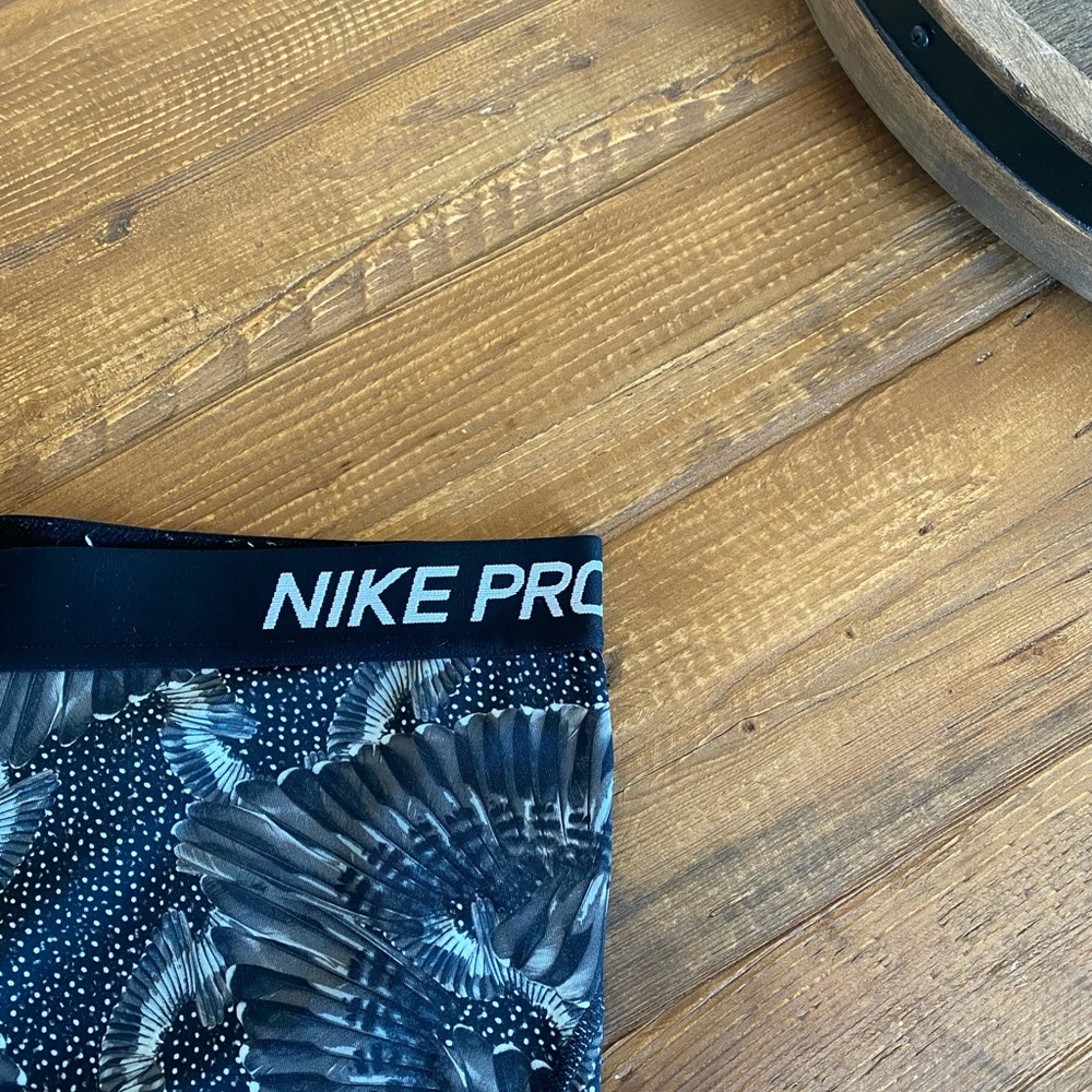 SOLD Nike Pro Athletic Shorts - Picture 3 of 4
